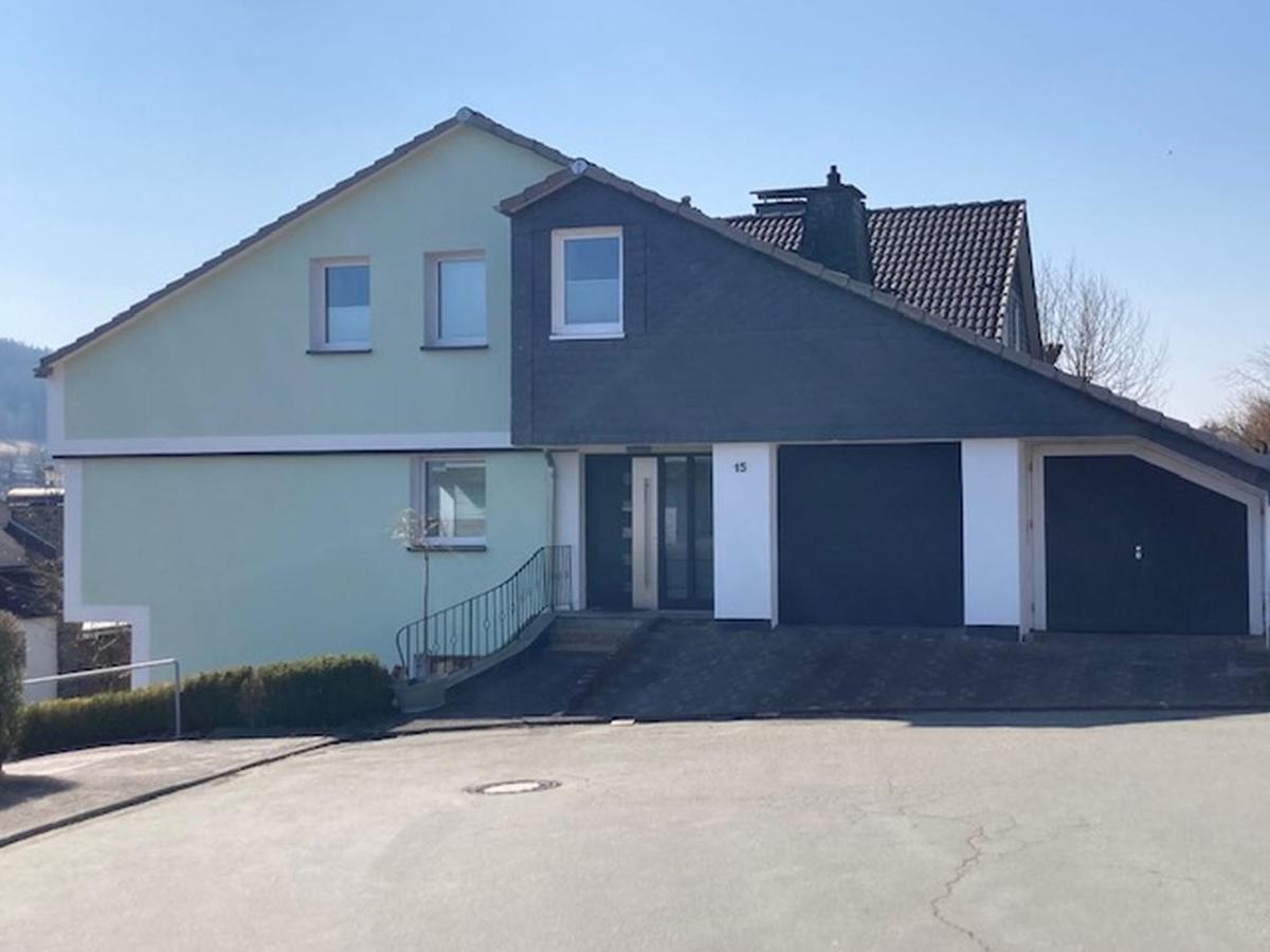 Ferienwohnung Berg Zeit Олсберг Екстериор снимка